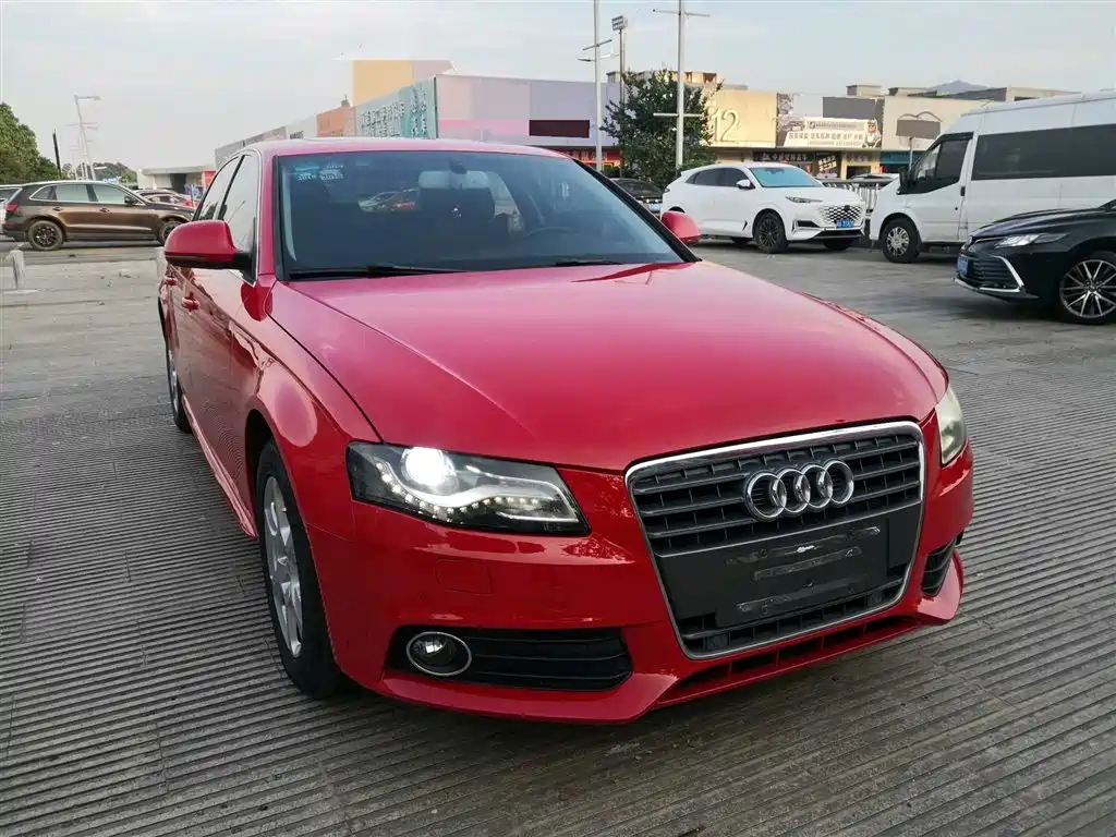 Audi A4L 2012 2.0 TFSI Automatic Technology фото 3