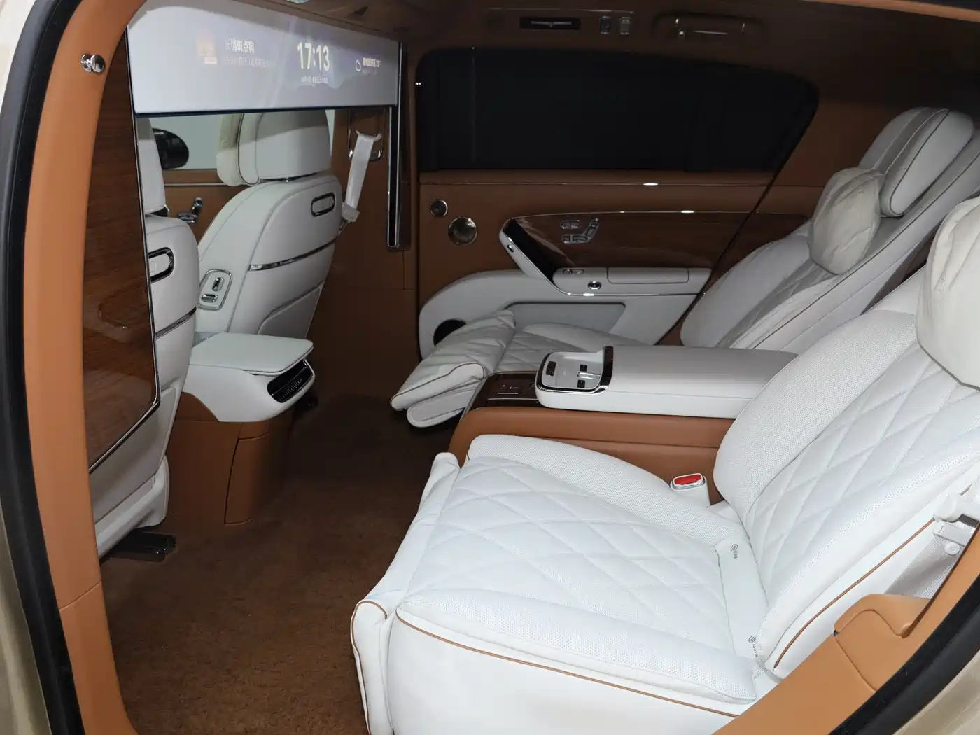 Zunjie S800 2025 2025 Model Extended Range Starlight Executive Edition 4-seater