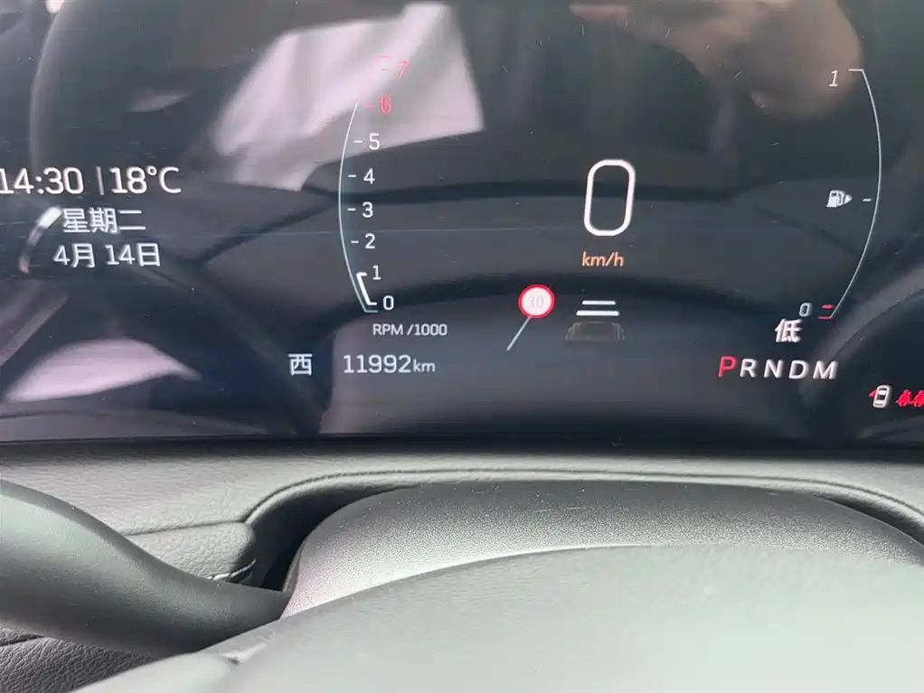 Cadillac XT4 2024 28T 2WD Premium фото 12