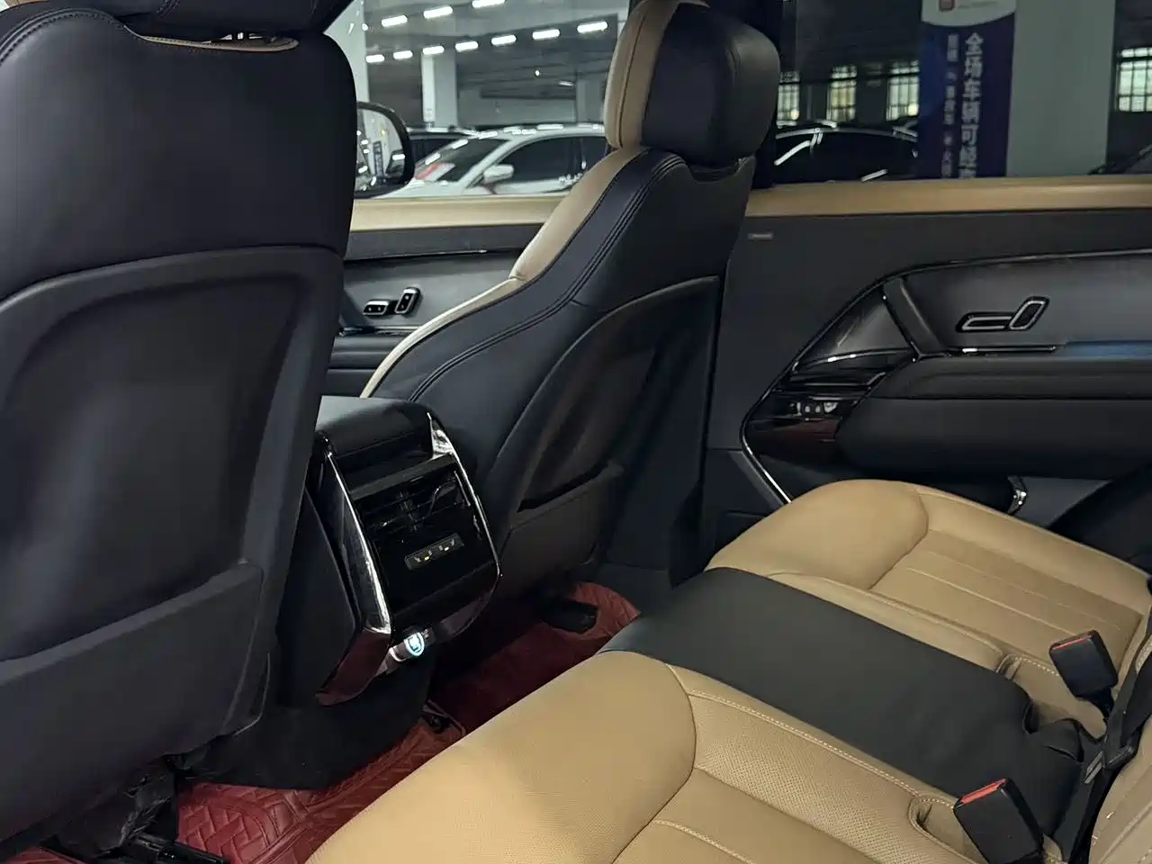 Land Rover Range Rover Sport 2024 400PS Dynamic SE фото 6