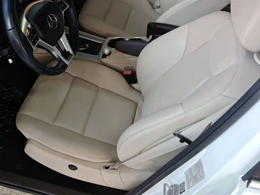 Mercedes-Benz GLK-Class 2015 GLK 300 4MATIC Fashion Ultimate Edition фото 15