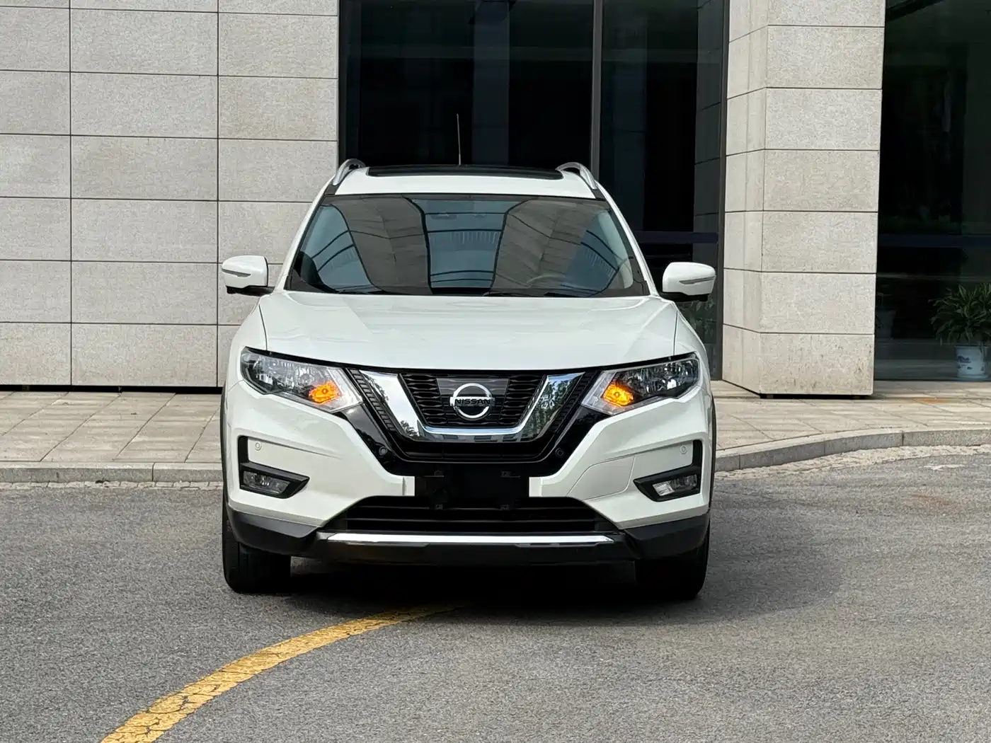 Nissan X-Trail 2019 2.5L CVT Smart Connect Luxury Edition 4WD фото 2