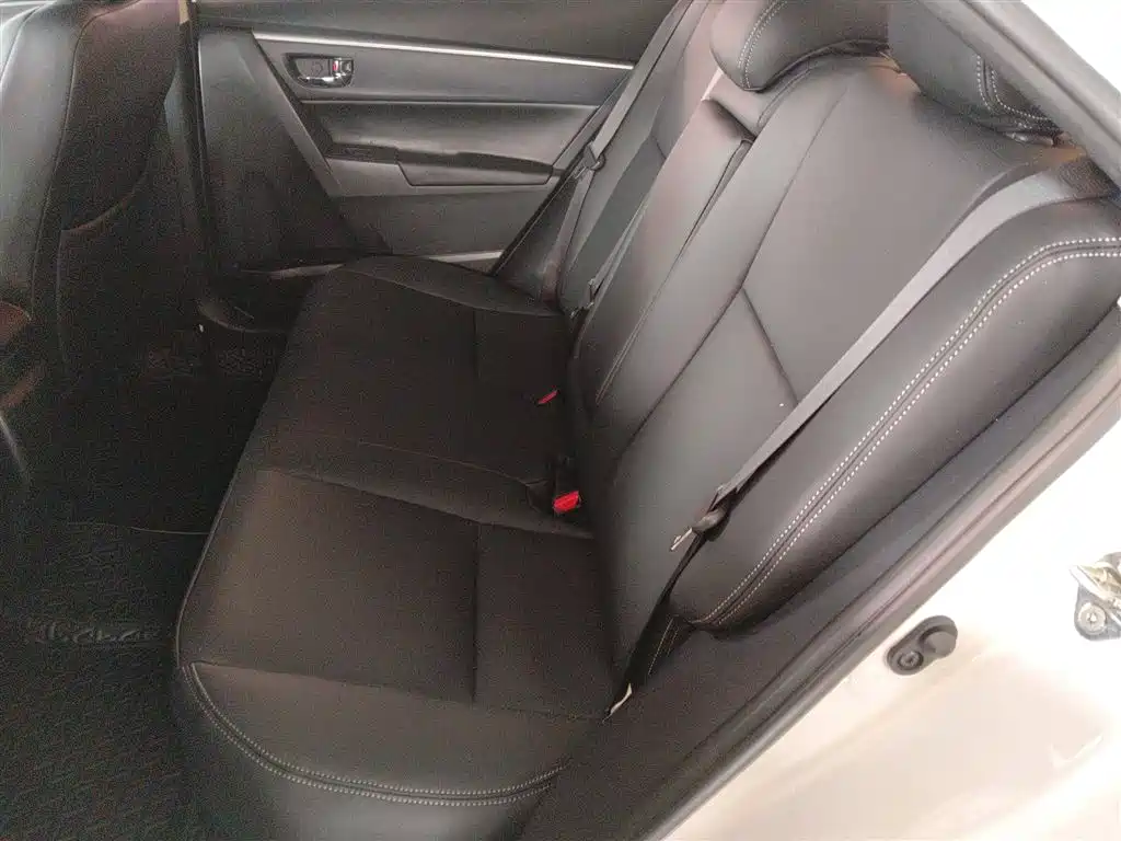 Toyota Levin 2017 Facelift 185T CVT Elite (China V) фото 17