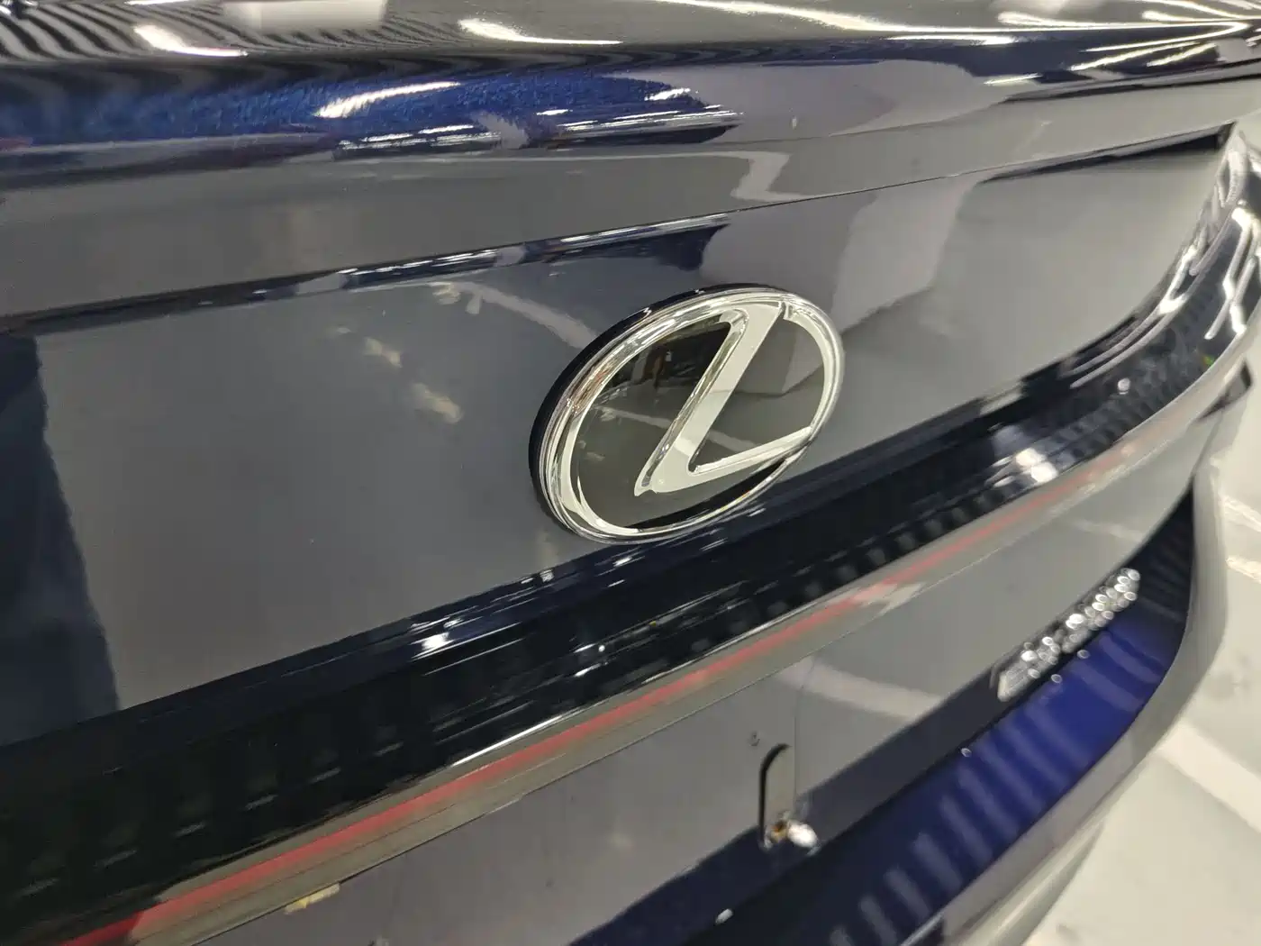 Lexus ES 2025 Model 200 Special Edition фото 11