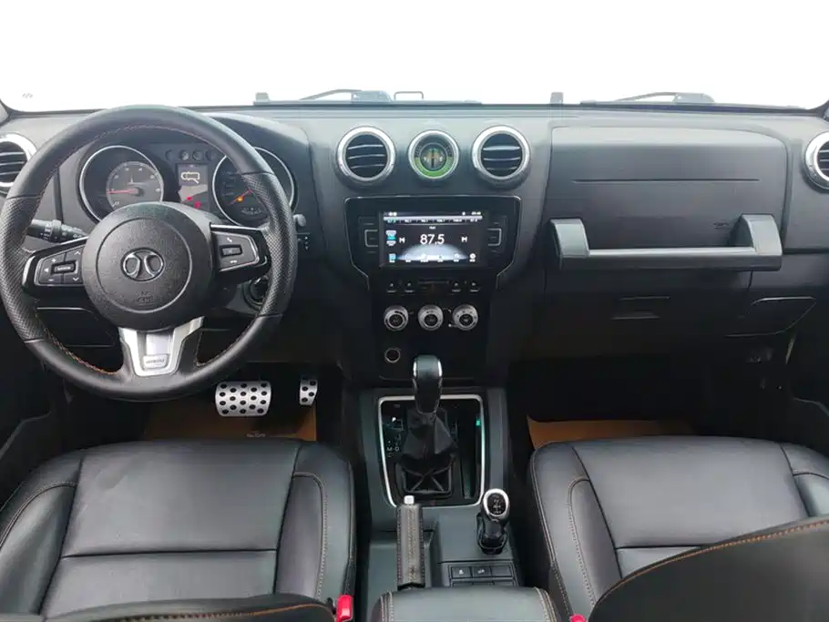 BAIC ORV Beijing Offroad BJ40 2016 Model 40L 2.3T Automatic 4WD Exclusive фото 12