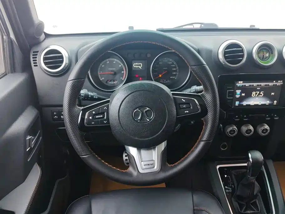 BAIC ORV Beijing Offroad BJ40 2016 Model 40L 2.3T Automatic 4WD Exclusive фото 15