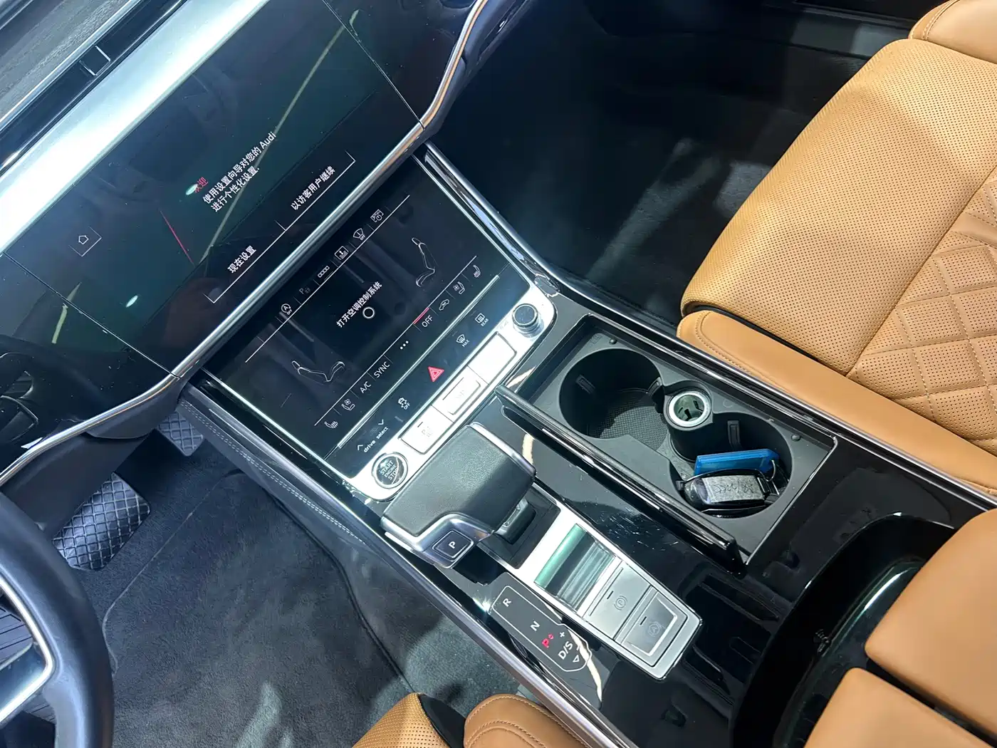 Audi A8 2022 A8L Horch Founder's Edition Legendary фото 12
