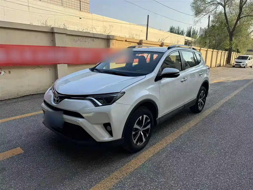 Toyota RAV4 Rongfang 2016 2.0L CVT 2WD Trend (China V)