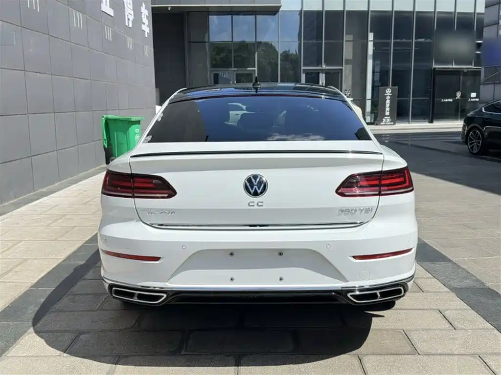 Volkswagen FAW-Volkswagen CC 2021 380TSI Eye-catching Edition фото 14