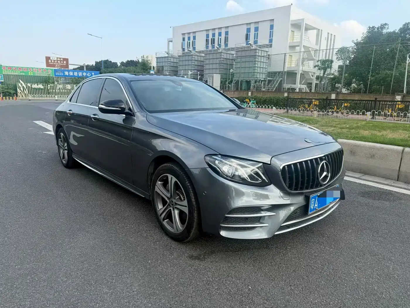 Mercedes-Benz E-Class 2019 E 260 L Sport фото 3