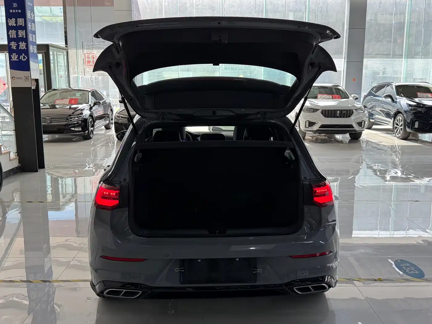 Volkswagen Golf 2023 280TSI DSG R-Line Lite фото 12