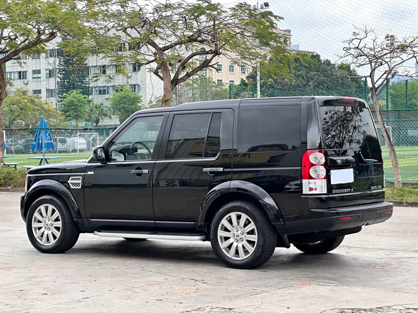 Land Rover Discovery 2012 3.0 SDV6 HSE Diesel фото 4