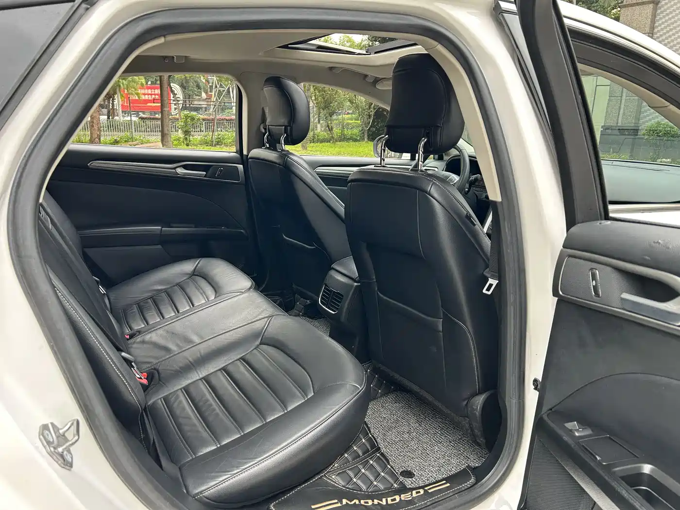 FORD MONDEO