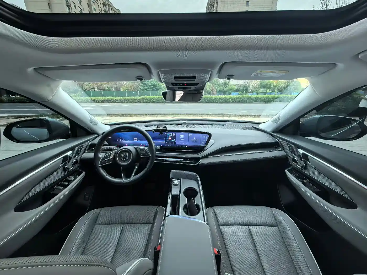 Buick E5 2024 2023 Premium Standard Range Edition