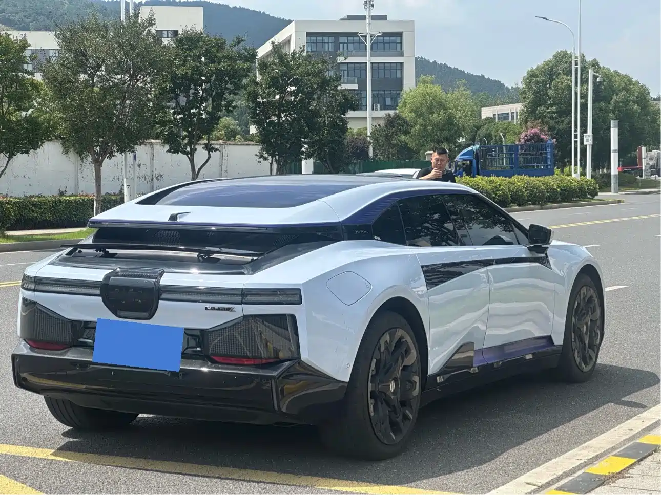 2023 HiPhi Z