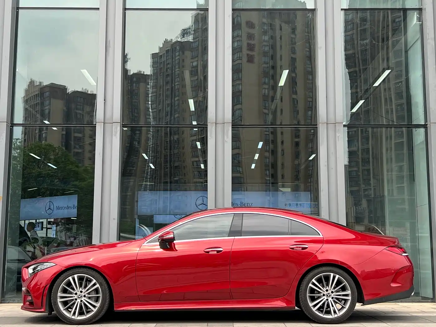 Mercedes-Benz CLS 2018 CLS 300 Luxury фото 3