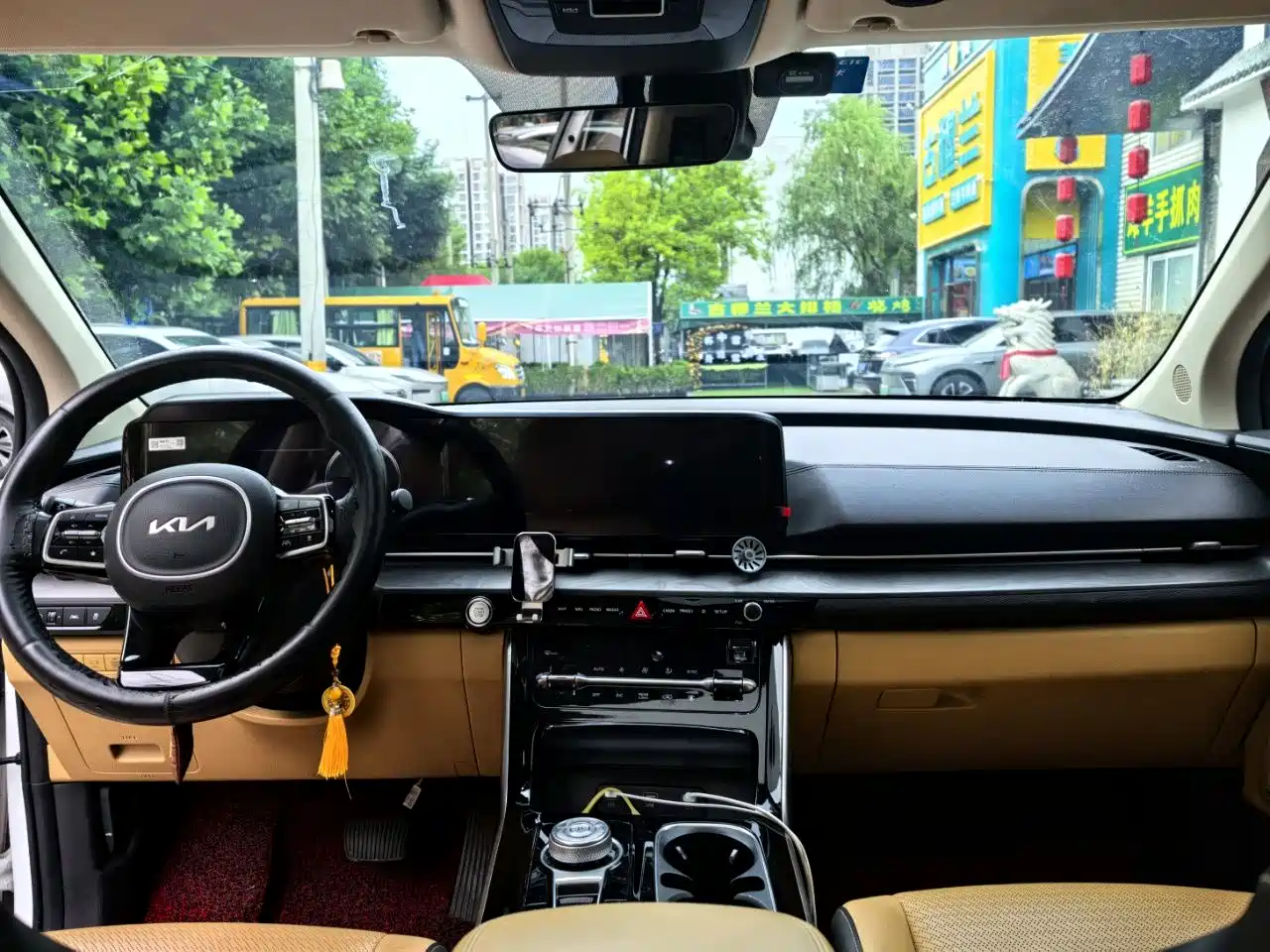 Kia Carnival 2021 2.0T Luxury Tech Edition фото 13