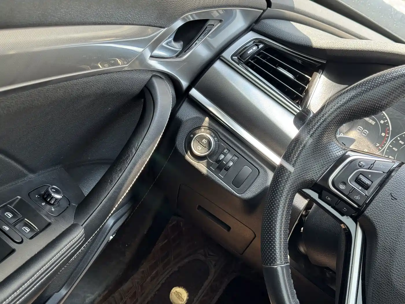 Фото 18 - Haval H7