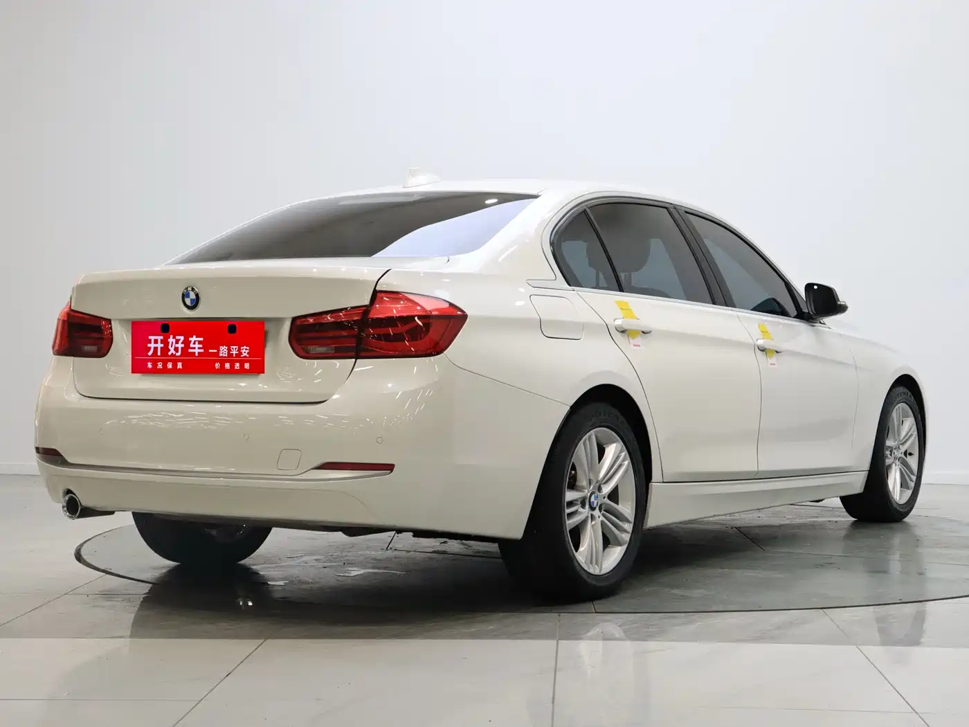 BMW 3 Series 2018 318Li фото 18