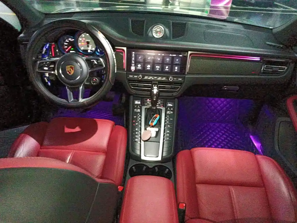 Фото 5 - Porsche Macan