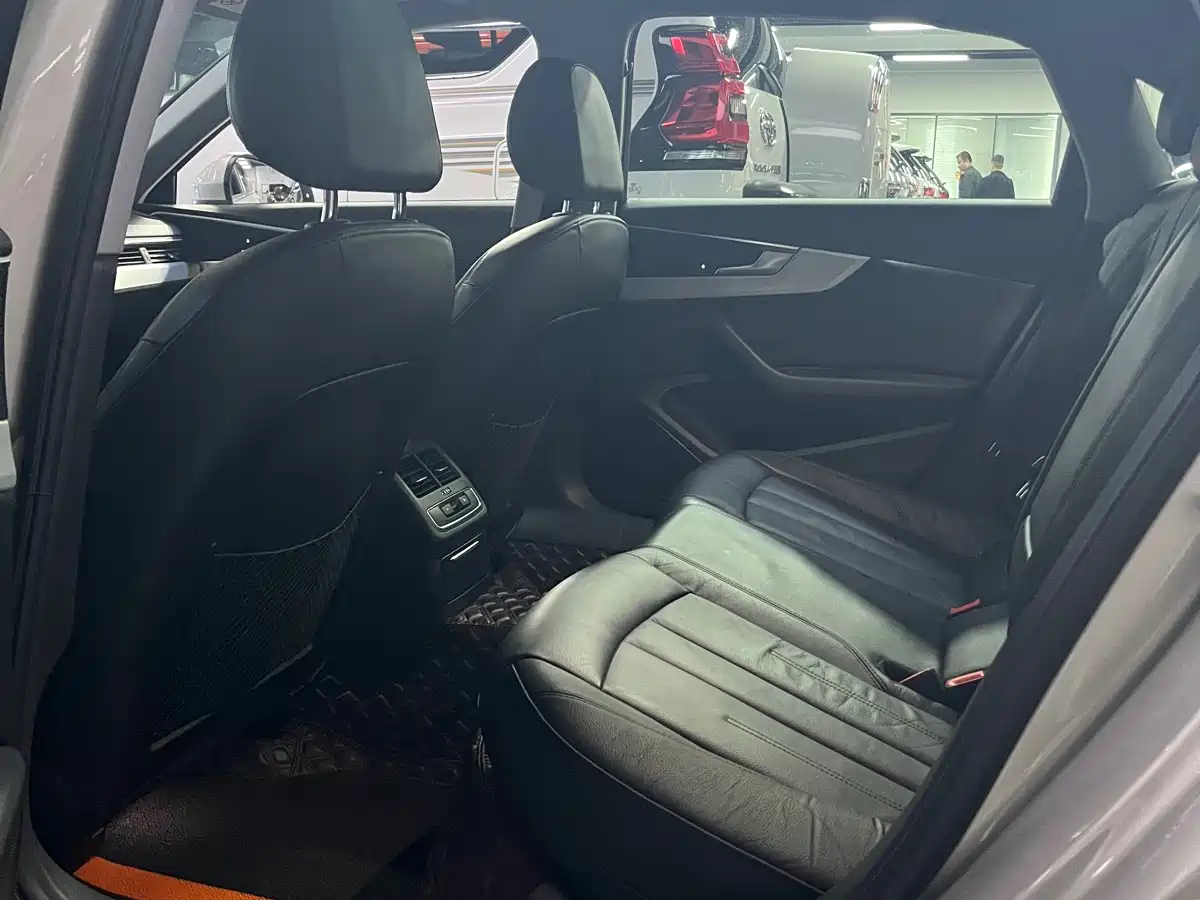 Audi A4L 2019 40 TFSI Fashion (China V) фото 15