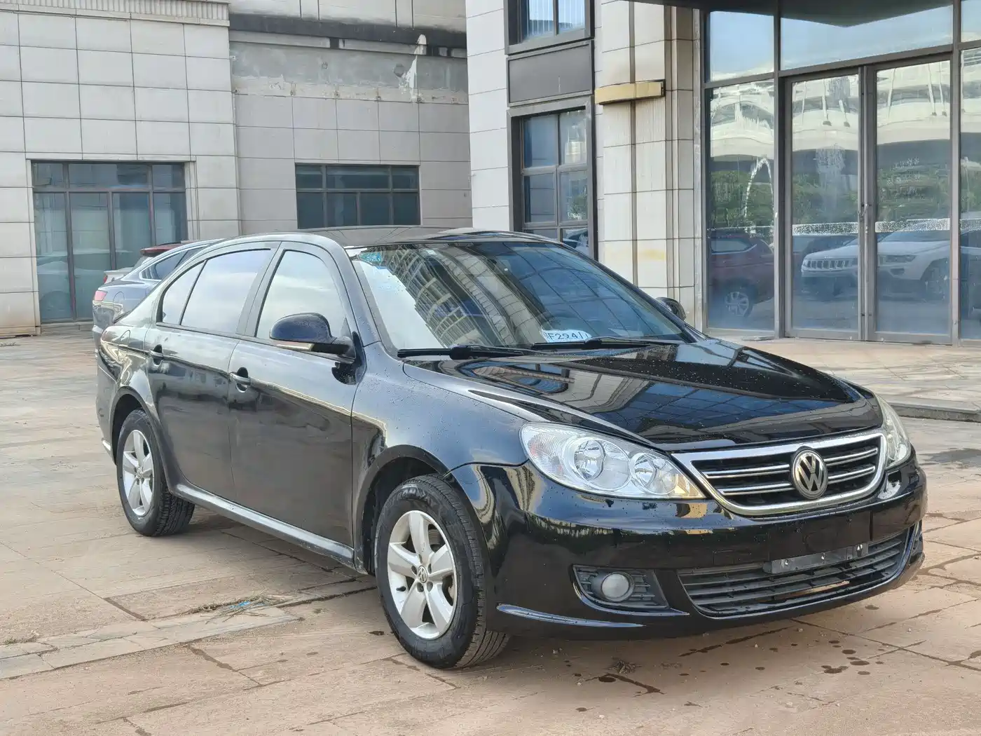 Volkswagen Lavida 2013 Classic 1.6L Automatic Trend Edition фото 3