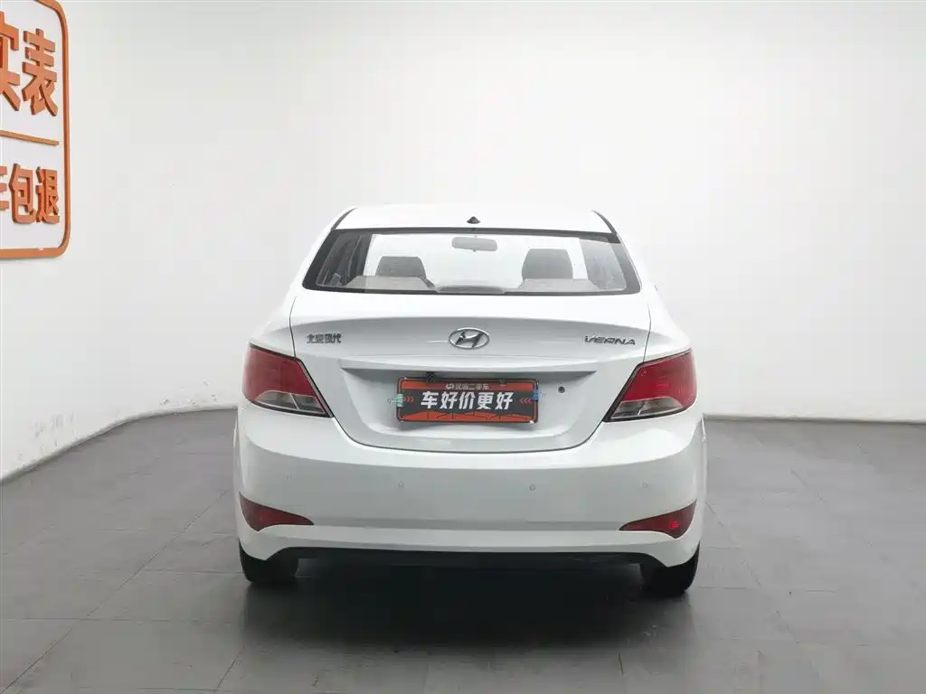 Hyundai Verna 2014 1.4L Automatic Smart GLS фото 4