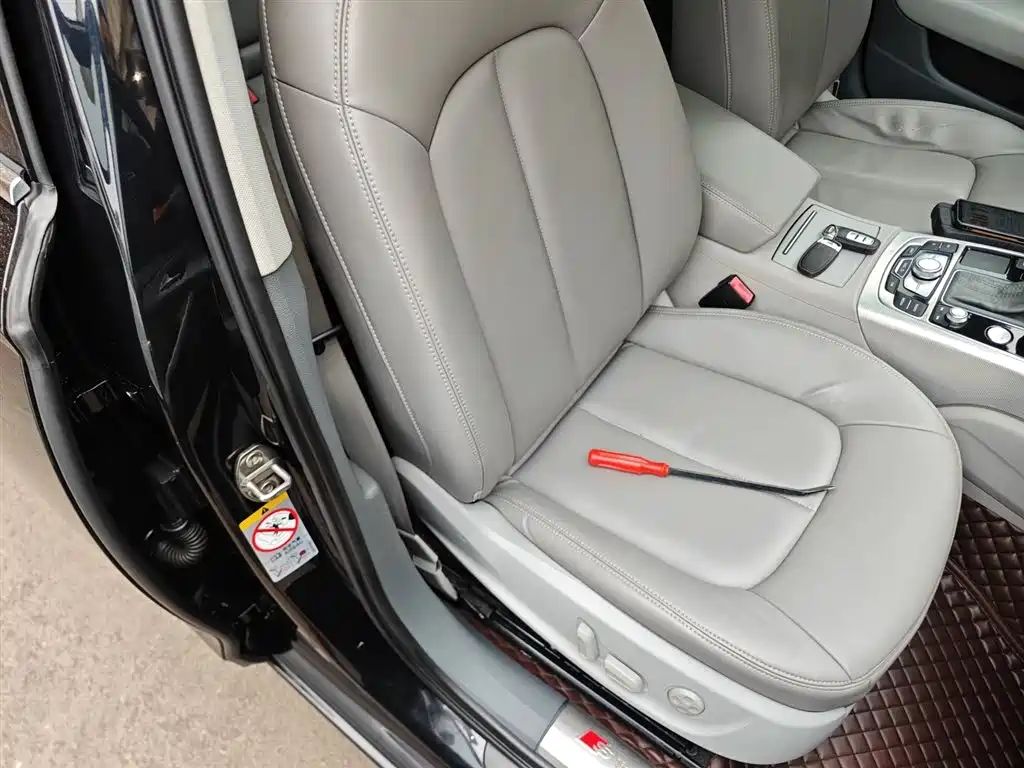 Audi A6L 2014 TFSI Standard фото 25