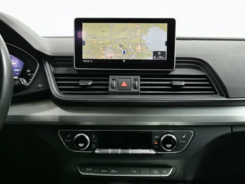 Audi Q5L 2020 Facelift 40 TFSI Honor Fashion фото 12