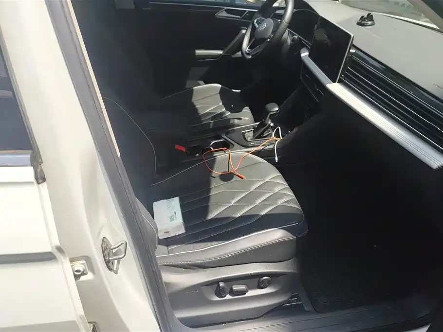 Volkswagen Tiguan L 2024 300TSI Auto 2WD Smart Edition фото 8