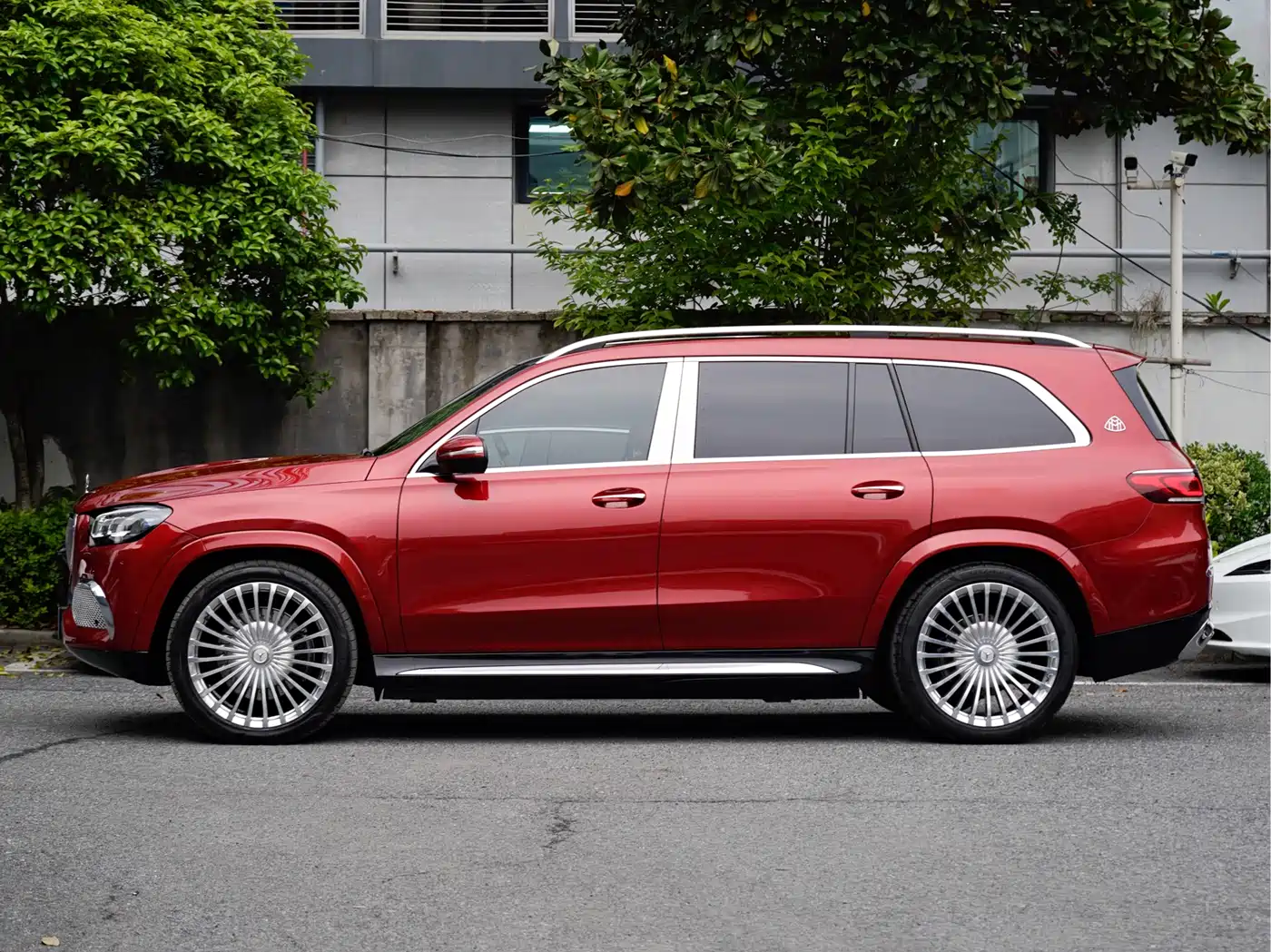 Mercedes-Benz Maybach GLS 2021 GLS 600 4MATIC Etiquette Edition фото 3