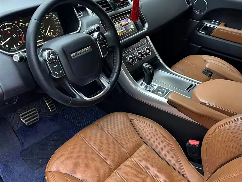 Land Rover Range Rover Sport 2016 Model 3.0 SC V6 HSE DYNAMIC фото 8