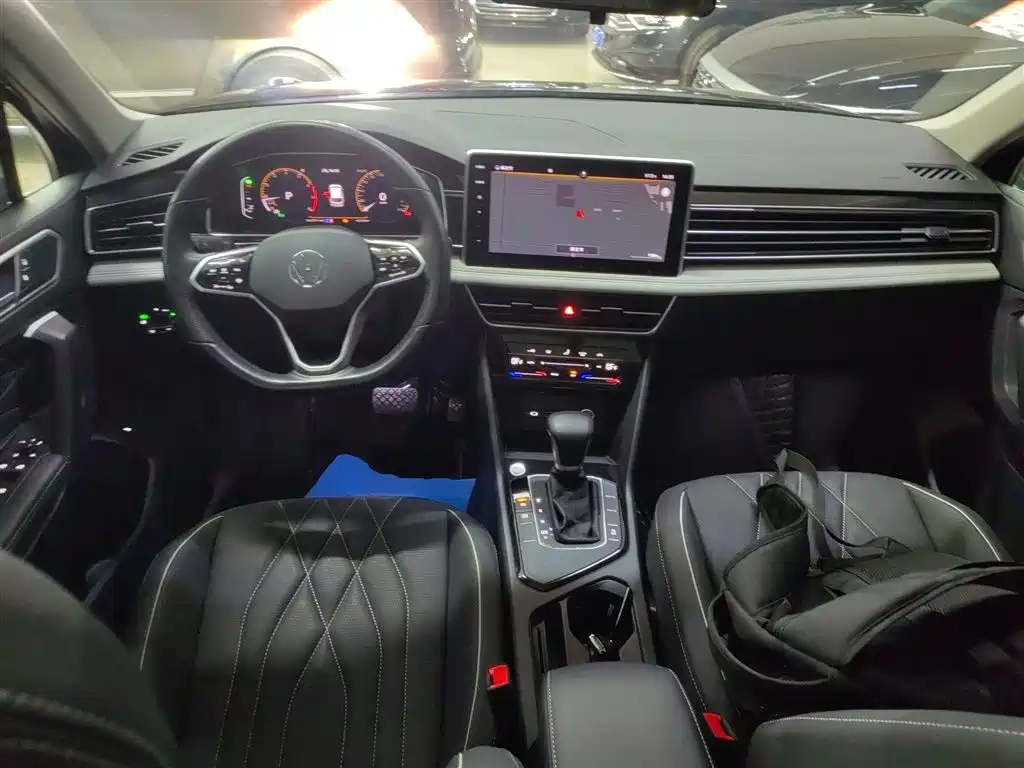 Volkswagen Tiguan L 2022 330TSI Automatic 2WD Smart Edition фото 6