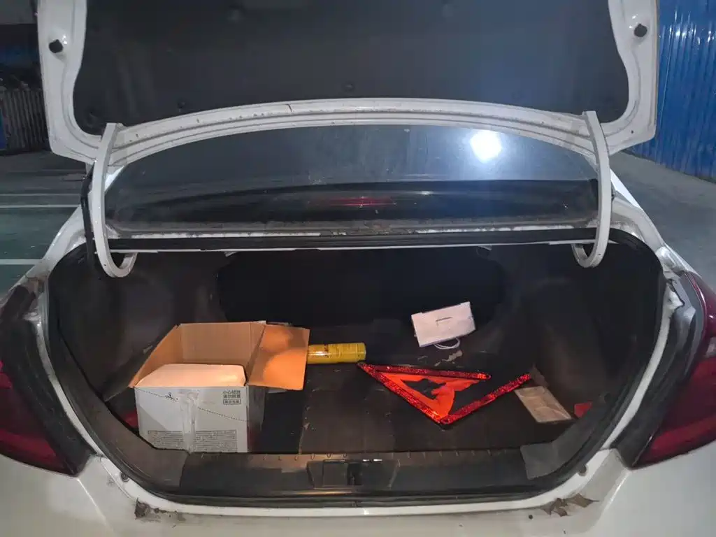 Geely Emgrand 2016 2017 Sedan Million Edition 1.5L CVT Upward Connect
