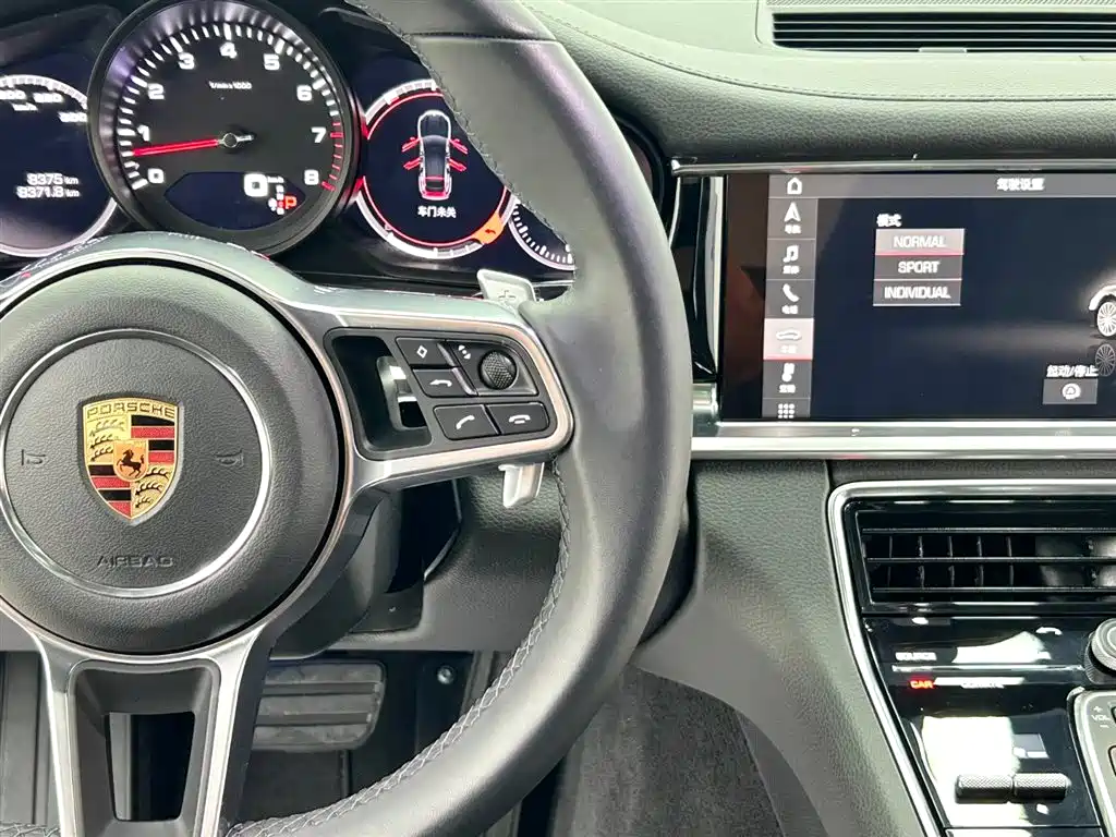 Porsche Panamera 2017 Panamera 4 Sport Turismo 3.0T фото 15