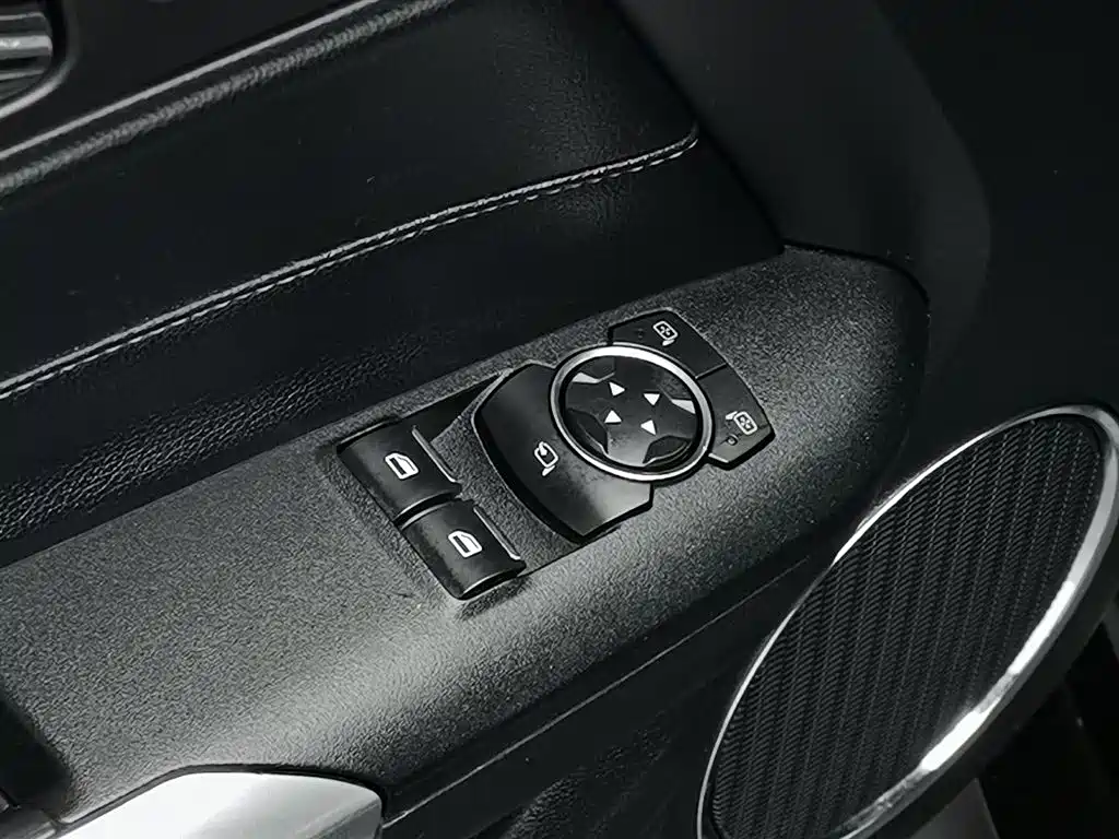 Ford Mustang 2015 2.3T Performance Edition фото 9