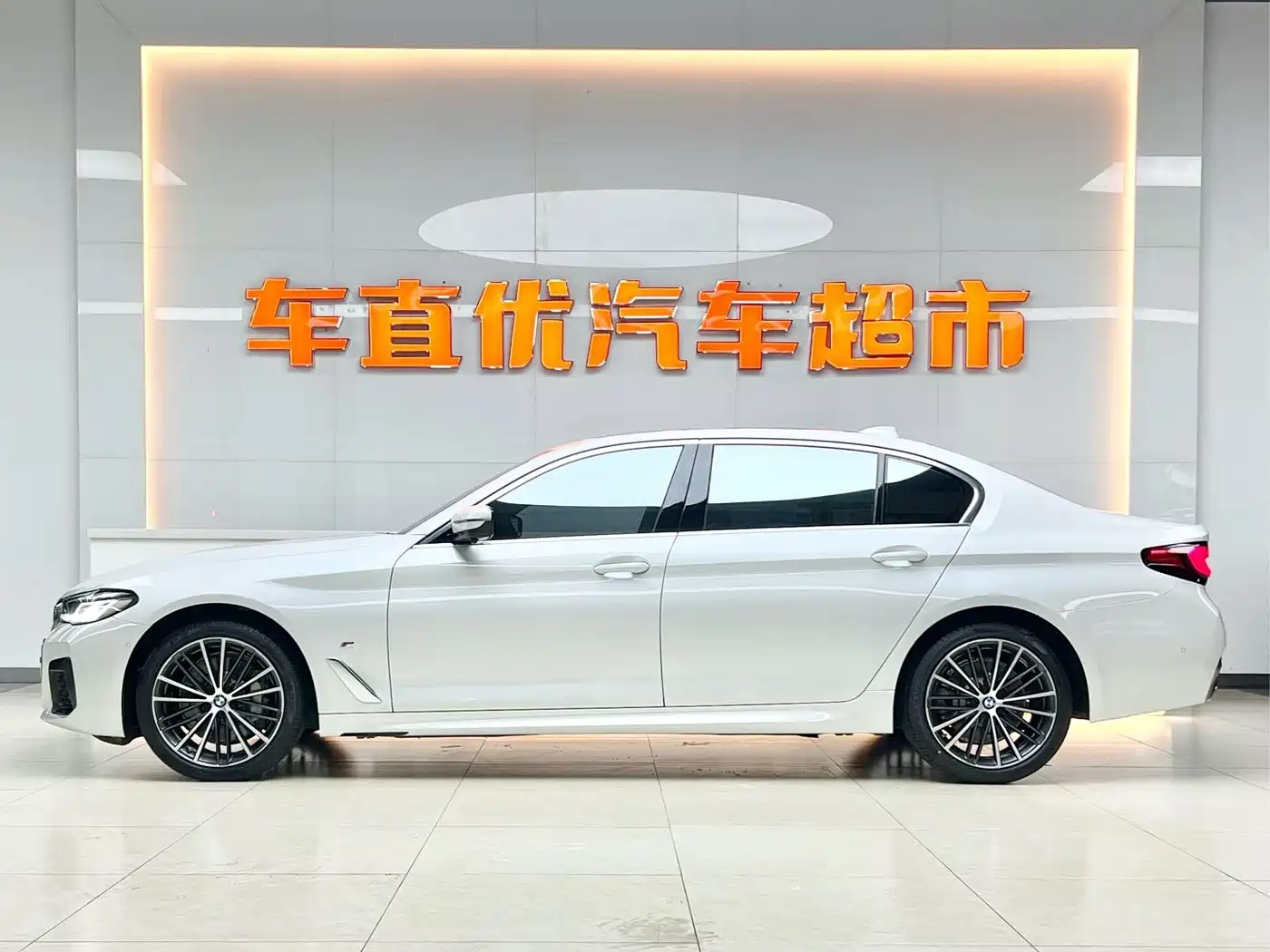 BMW 5 Series 2021 530Li Leading M Sport Package фото 4