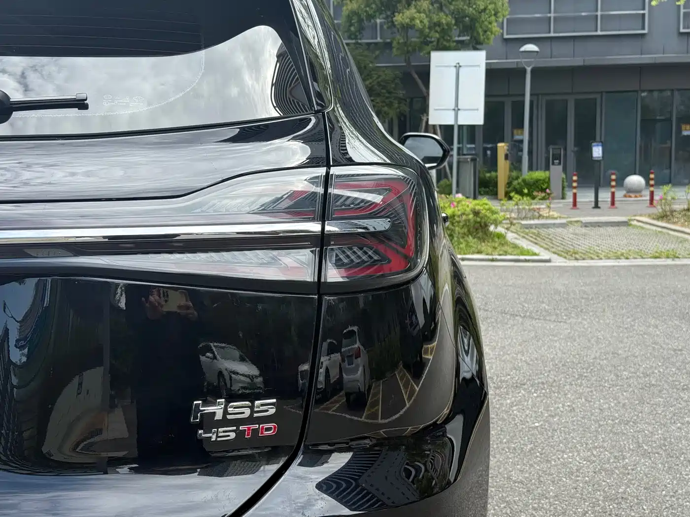 Hongqi HS5 2023 2.0T Flag Enjoy Pro Edition фото 28
