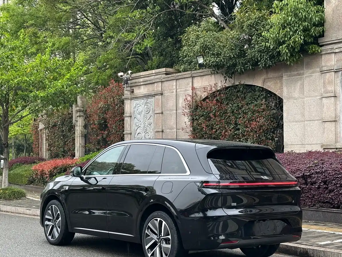 Li Auto IDEAL L6