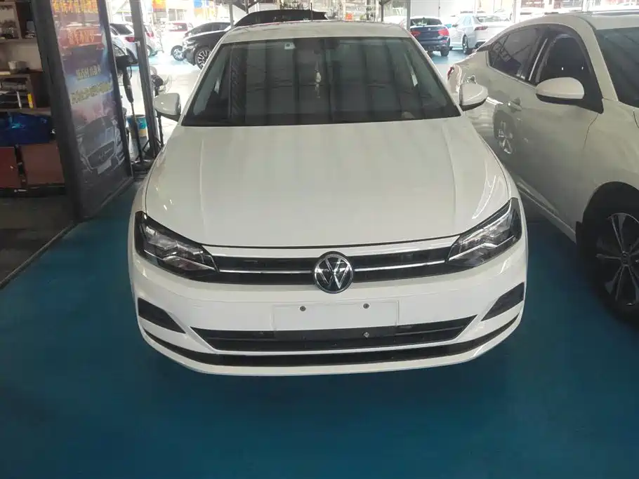 Volkswagen Polo 2023 Plus 1.5L Auto Joyful Living Edition фото 2