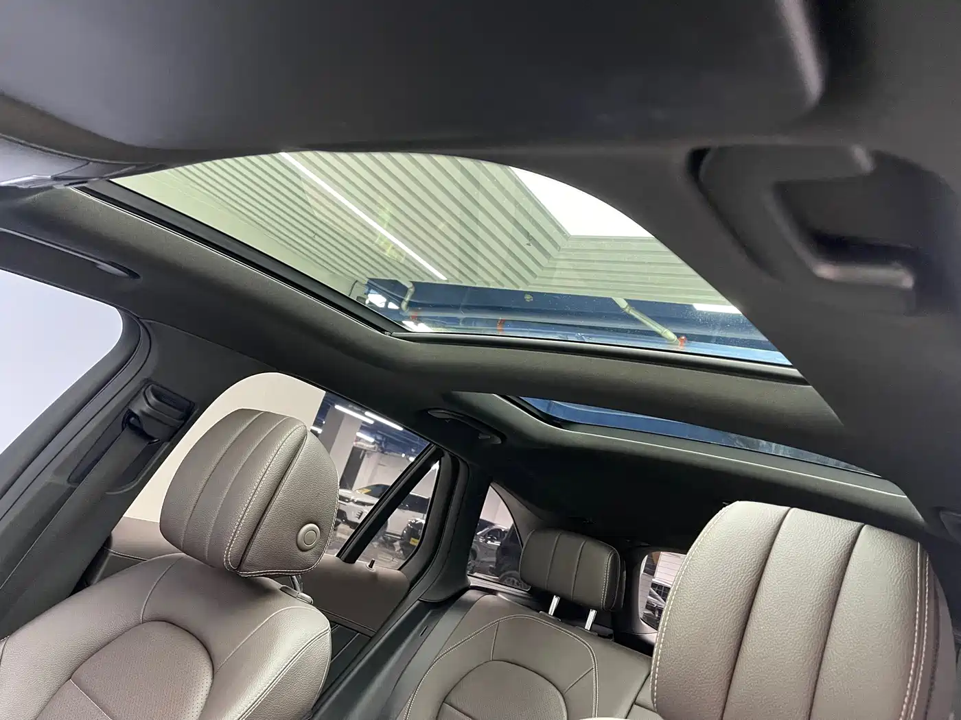 Mercedes-Benz GLC 2018 GLC 260 4MATIC Dynamic фото 14