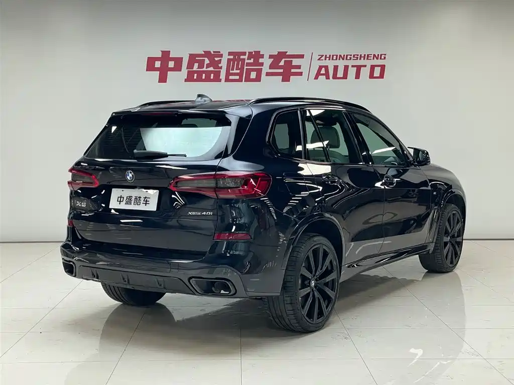 BMW X5 (Import) 2019 xDrive40i Exclusive M Sport Package фото 7