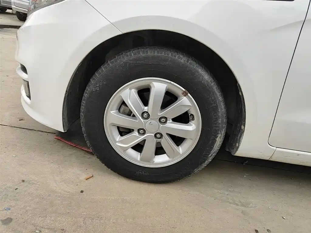 Kia K2 2015 Sedan 1.4L MT GLS фото 25