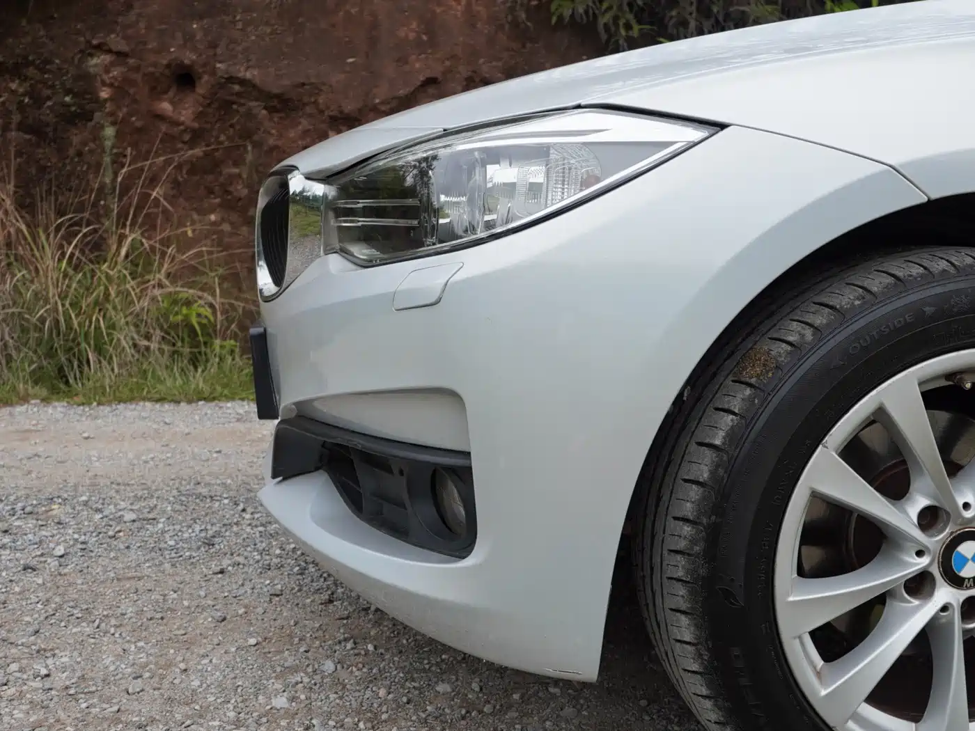 BMW 3 Series GT 2013 Model 320i Leading фото 36