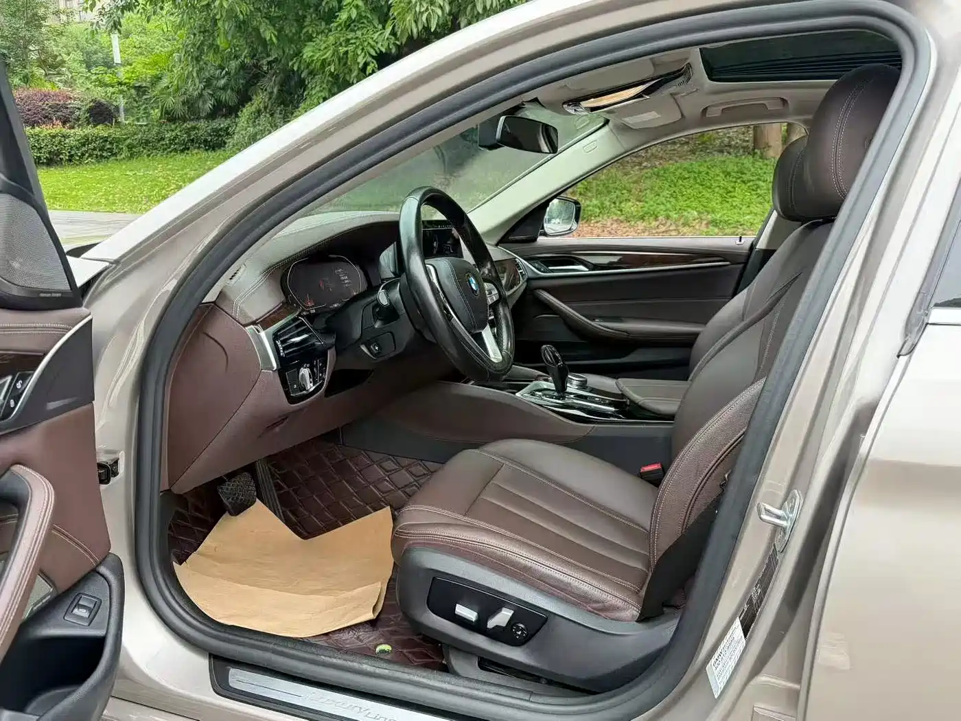 BMW 5 Series 2020 525Li Luxury Package фото 4