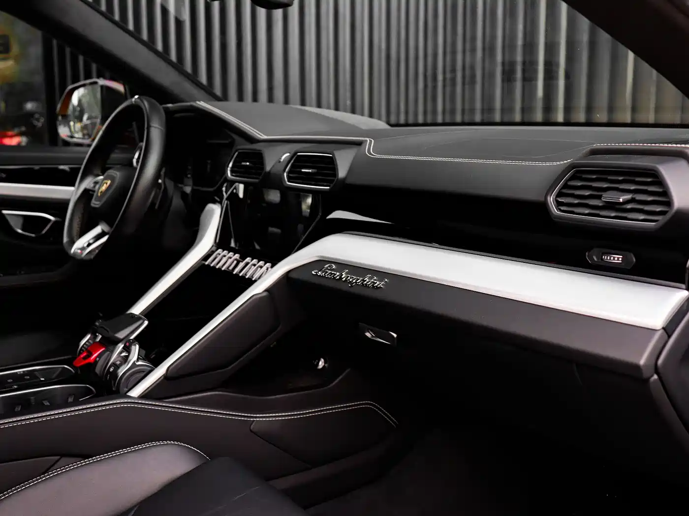 Lamborghini Urus 2021 4.0T V8 фото 13