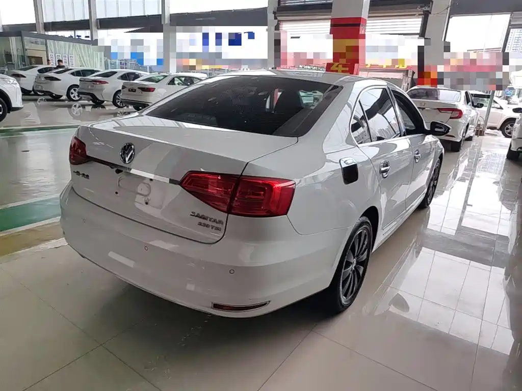 Volkswagen Sagitar 2017 230TSI Automatic Comfort фото 7