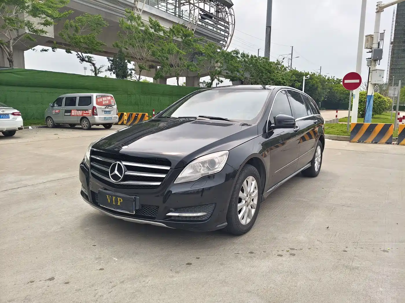 Mercedes-Benz R-Class 2011 R 350 L 4MATIC