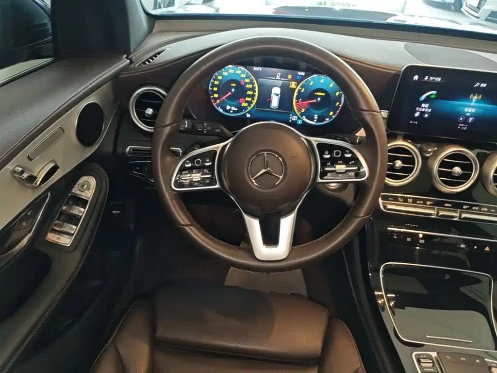 Mercedes-Benz GLC 2020 Facelift GLC 260 L 4MATIC Dynamic фото 11