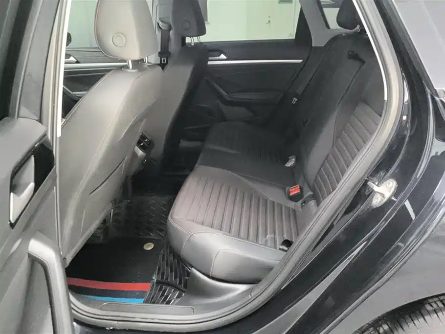Volkswagen Lavida 2023 300TSI DSG Starlight Full Comfort Edition фото 11